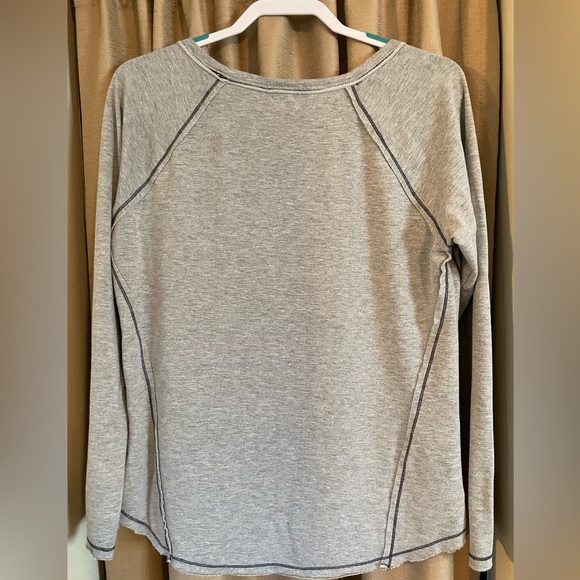 Maurices long sleeve shirt. Size Large - Picture 2 of 4